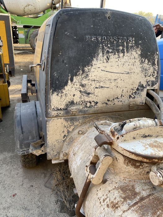 продаестя бетононасос