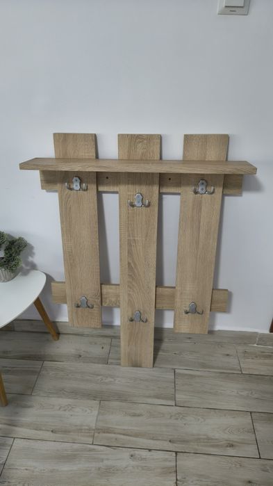 Cuier hol  locuință 101 cm /73,5 cm