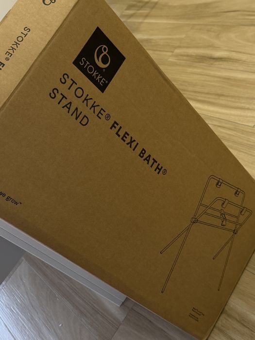 Продам комлект ванночки Stokke