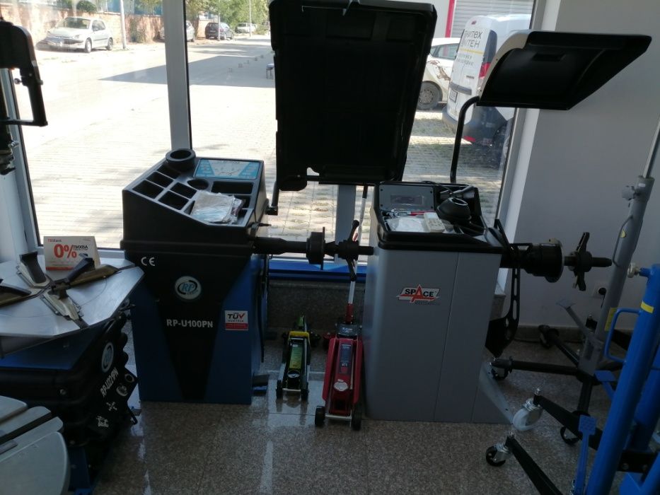 Компресор за въздух с резервоари от 24лт до 500лт.