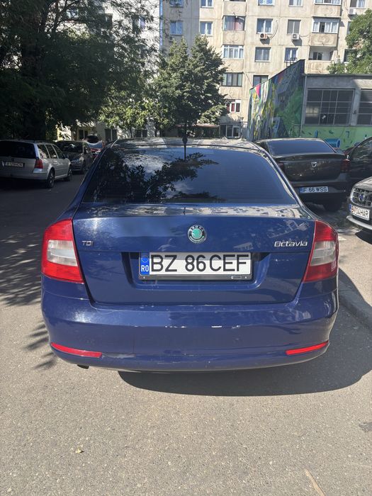 SKODA Octavia 2012 — imagine 2