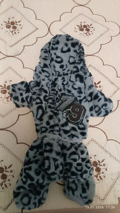 Продам Одежду для маленькой и средней собачек