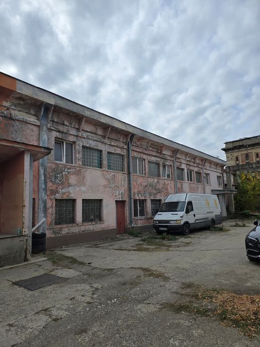 Vând clădire-depozit-birou-producție