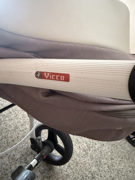 Коляска Adamex Vicco
