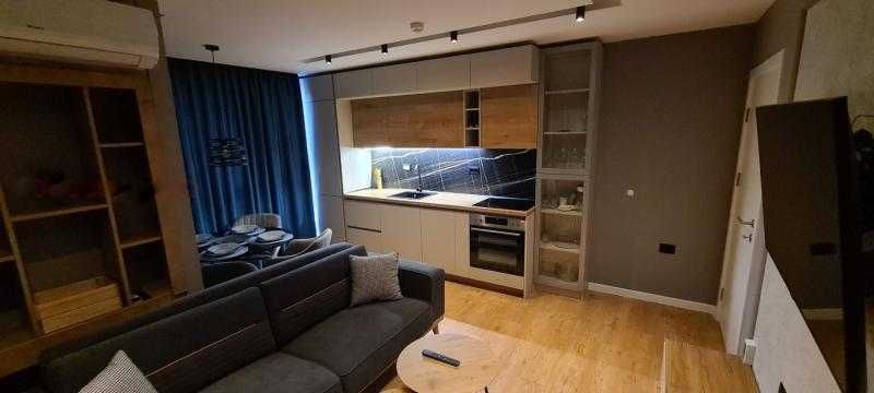 Двустаен апартамент в центъра на Бургас