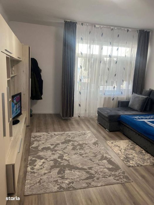 De vanzare apartament cu 2 camere, mobilat și utilat, etaj intermediar