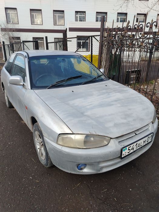 Продаю срочно авто