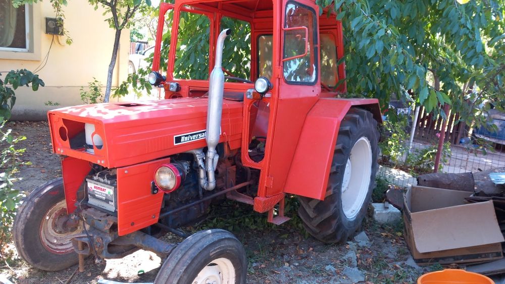 Vand sau schimb cu auto Universal 445