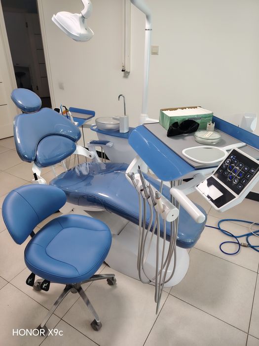 Стоматологическое оборудование и материалы