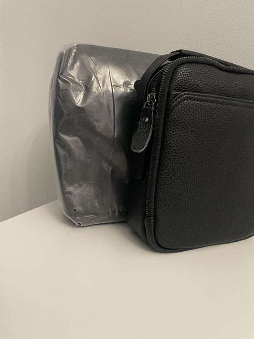 В продаже барсетки