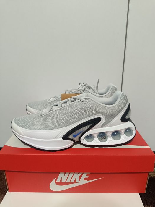Adidași Nike Air Max DN