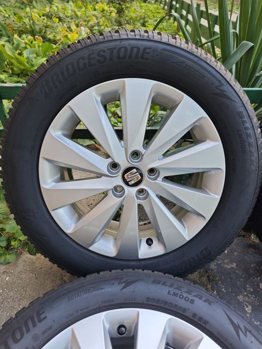 Джанти 16ки 5х100 със зимни гуми Bridgestone 205/60/16