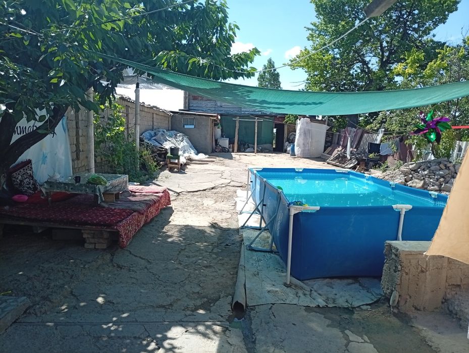 Keles tamojnida uy sotiladi