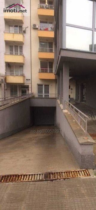 Дава се под наем Гараж / Паркомясто в София, Младост 2 - 20 кв.м за 130 € - Снимка #1
