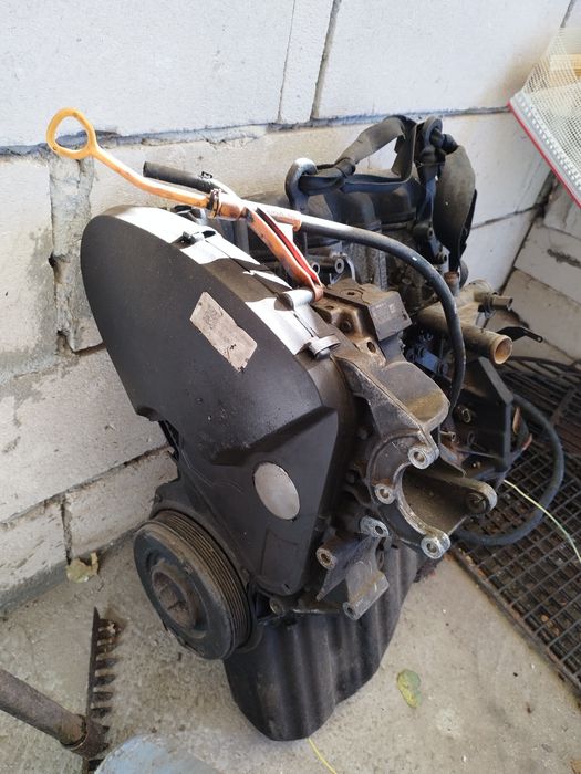 De vanzare motor krafter !