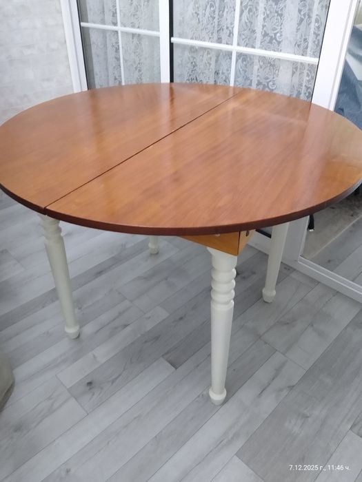 Разтегателна кухненска трапезарийна маса 110см