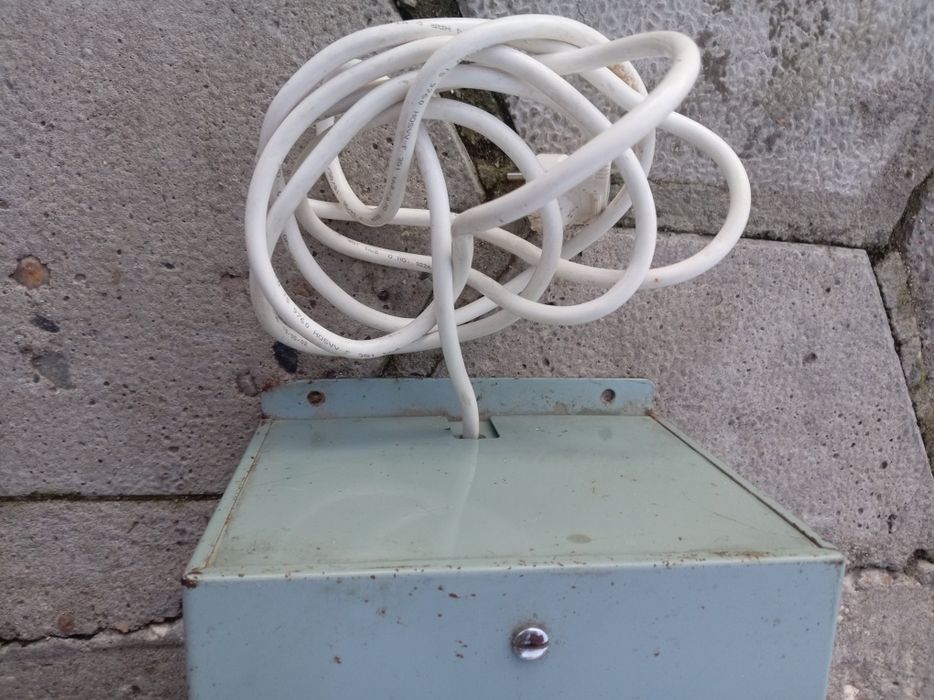 Стар военен елиминатор на батерии