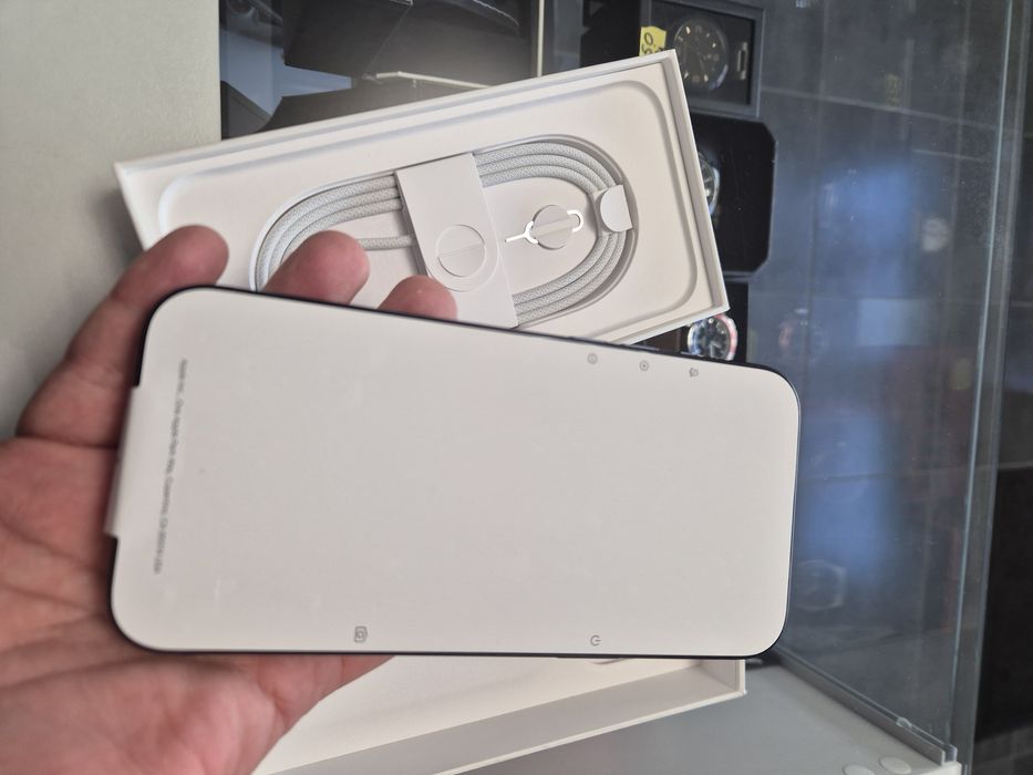 iPhone 17 Pro Max - 2TB - garantie 4 ani NOU (neactivat)