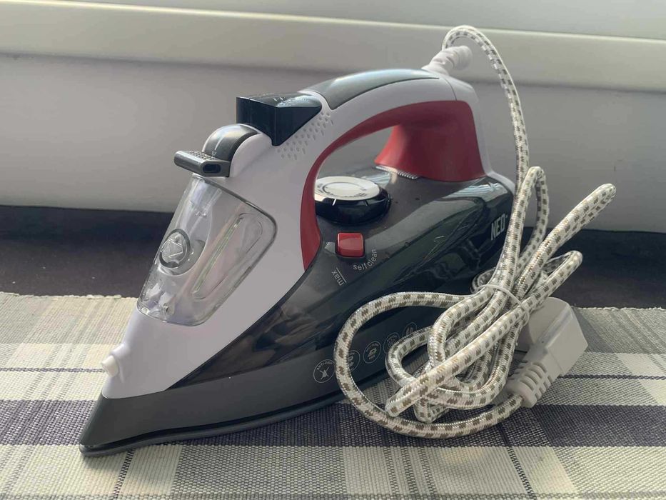 Ютия NEO Steam Iron SI-2249
