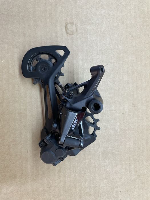 Заден дерайльор Shimano Deore XT 12S