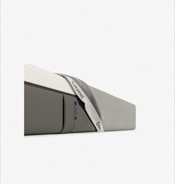 Чисто нов хипоалергенен, водоустойчив, дишащ протектор за матрак Emma-