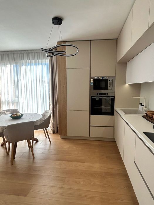 Продава се Тристаен апартамент в Пловдив, Остромила - 100 кв.м за 1199 €/кв.м - Снимка #3