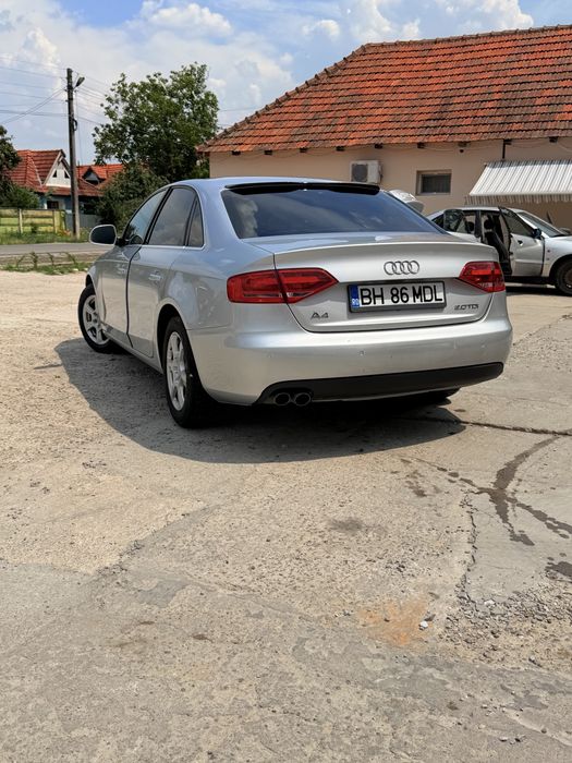AUDI A4 0 — imagine 4