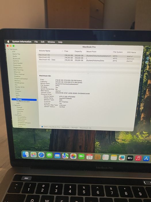 Macbook Pro A1989, Intel I7