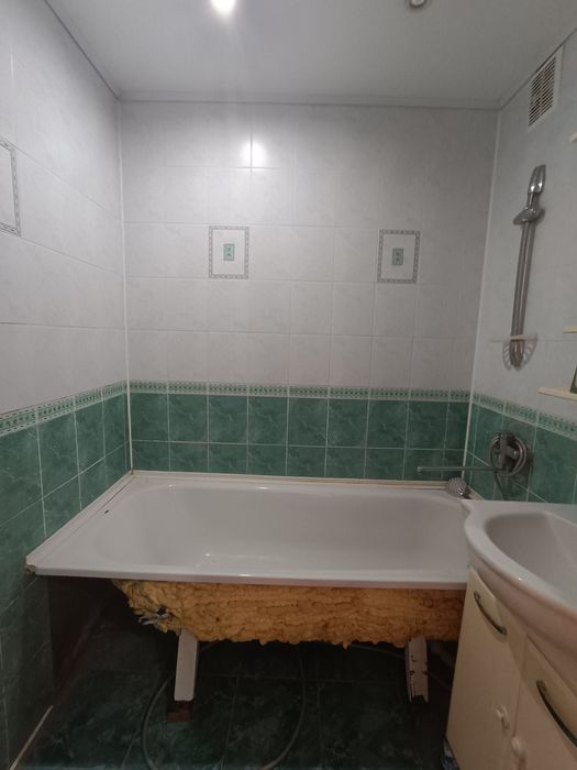 Продаётся 2 комн квартира