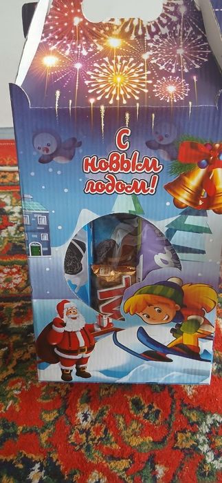 Детские новогодние подарки
