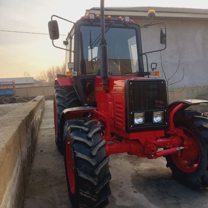 Трактор Беларус Мтз 892 .2 кандинцанерлик сотилади