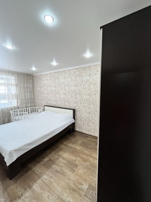 Продам 2 спальную кровать в хорошем состоянии