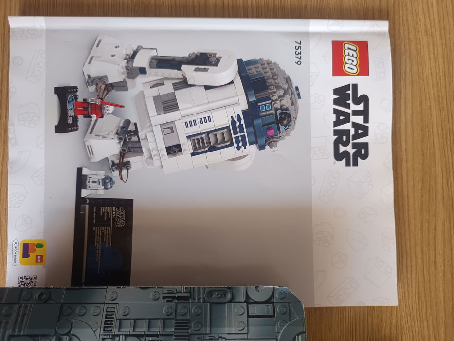 Lego Star Wars 75379 R2D2 set aniversar 25 de ani