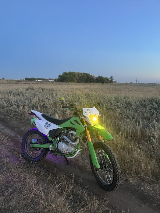 Продам эндуро 350 к срочно