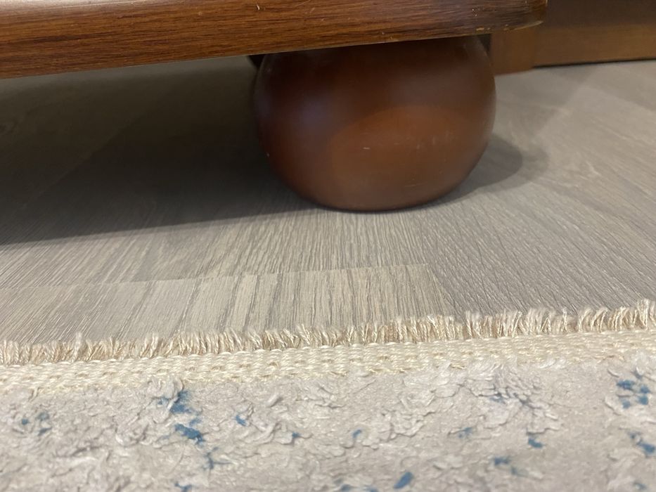 Журнальный стол или тумба