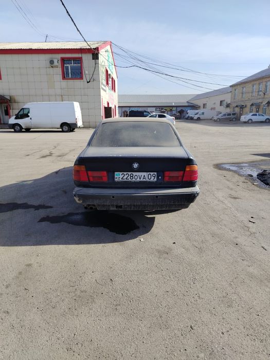 Продам авто BMW на ходу