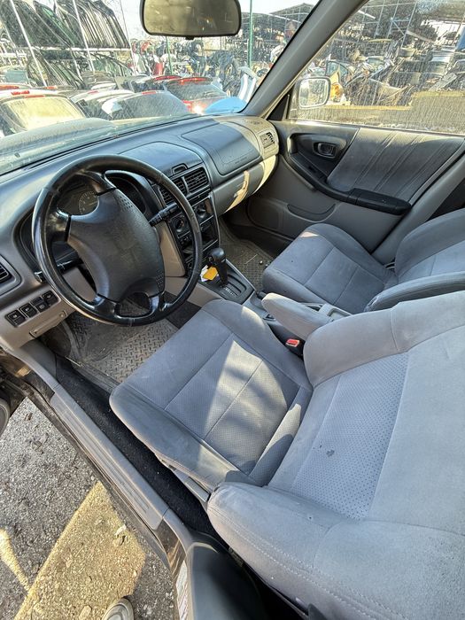 Subaru Forester 2.0i 2002г. на части