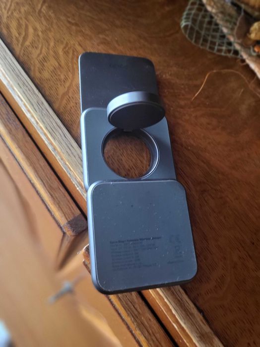 Încărcător Wireless Pliabil 3-în-1 Magnetic MagSafe