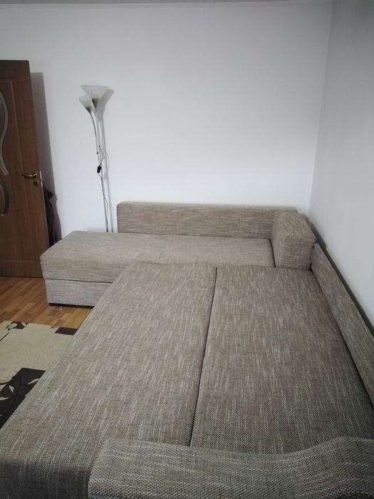 Coltar living in stare excelenta