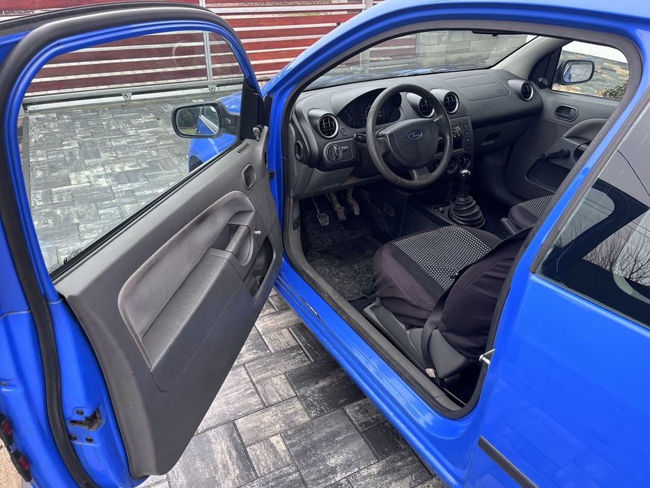 Ford Fiesta 2002  - 1.3l benzina, 3 usi