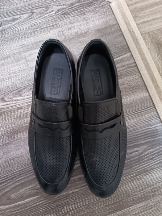 Продам мужскую обувь