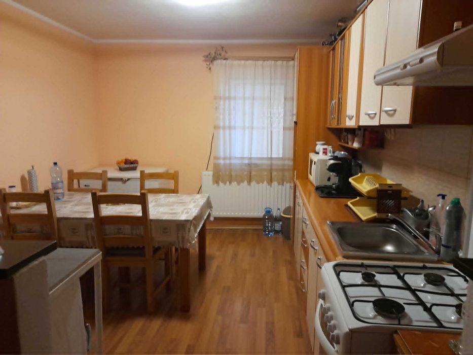 Vand apartament 4 camere 81mp2