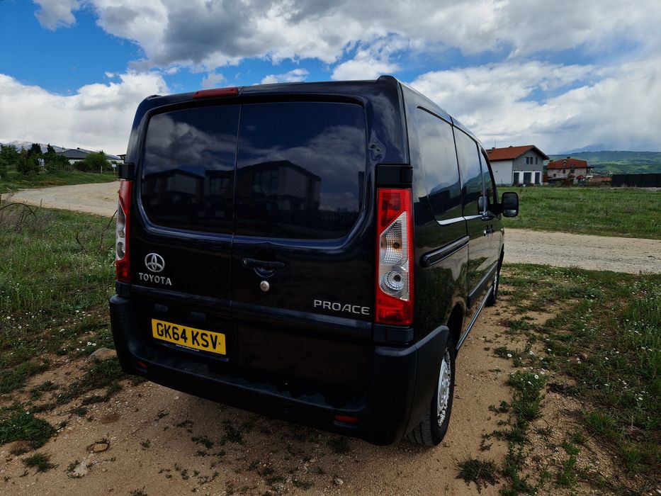 Продавам toyota proace телефон 0898502777