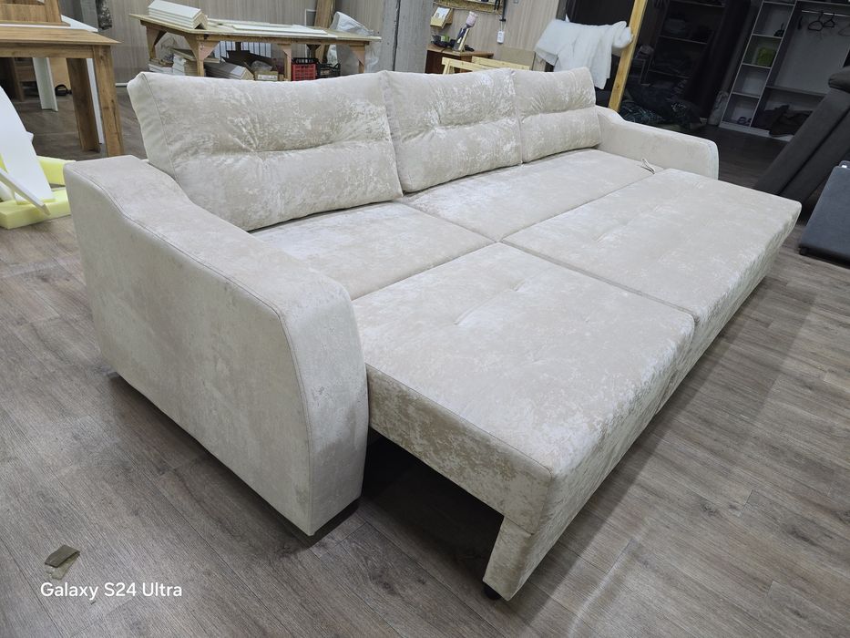 Диваны пружинные 3.30 м.
