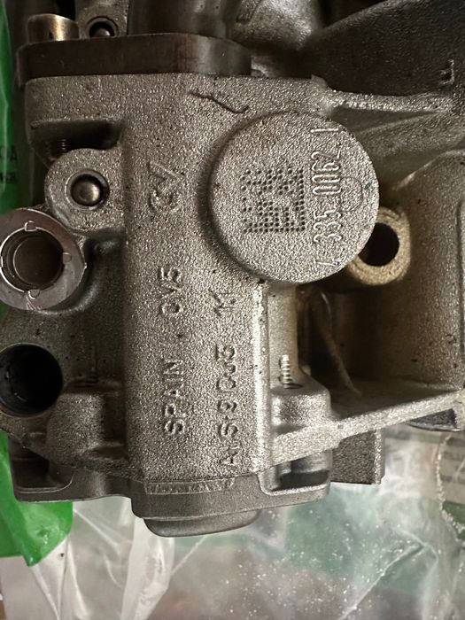 Маслена помпа Audi 2.0 TFSI