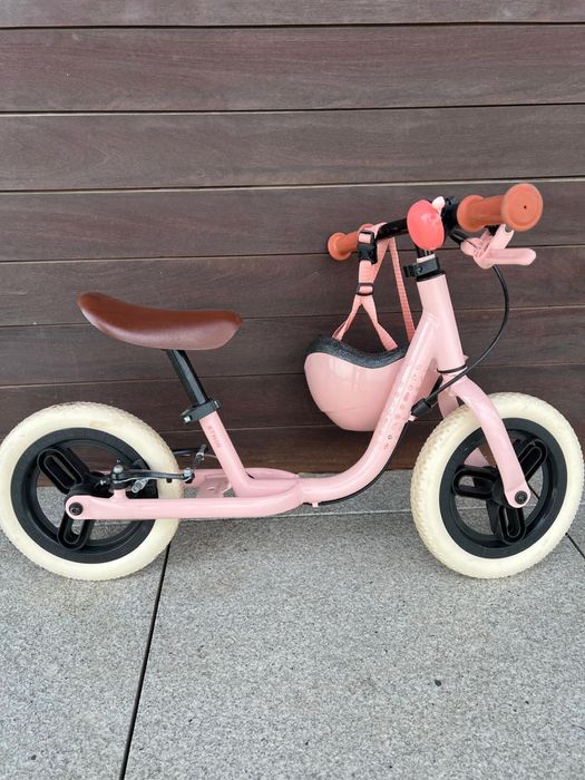 Bicicleta roz Decathlon