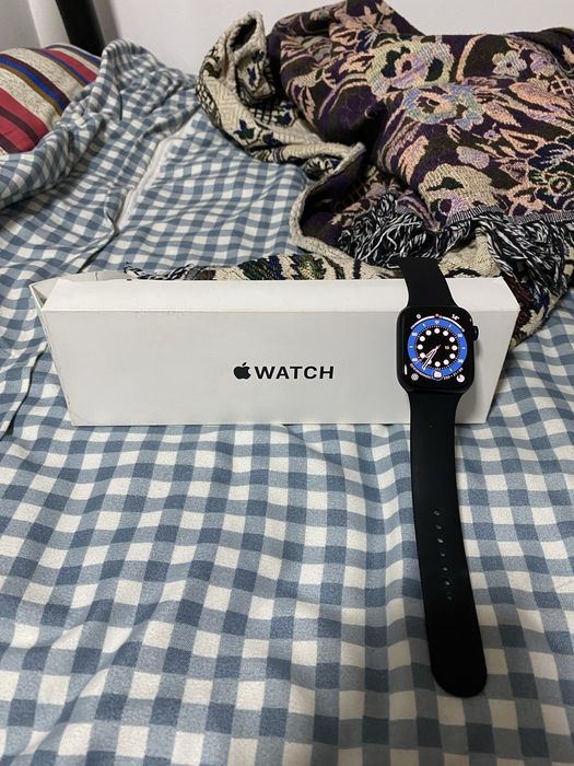 Продам Apple Watch Se2 Gen