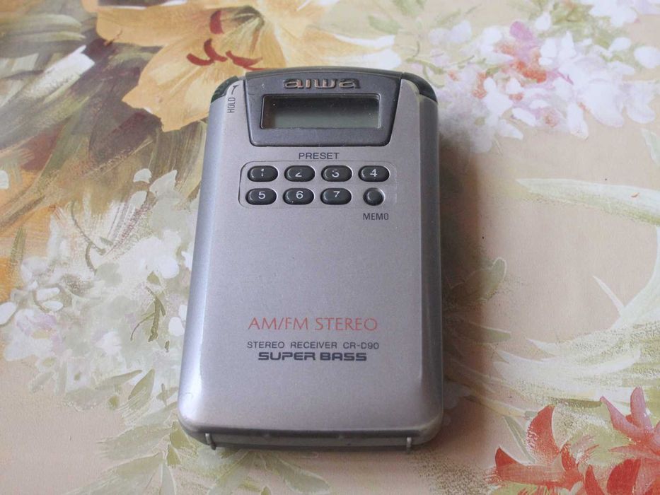 Малко цифрово радио Aiwa