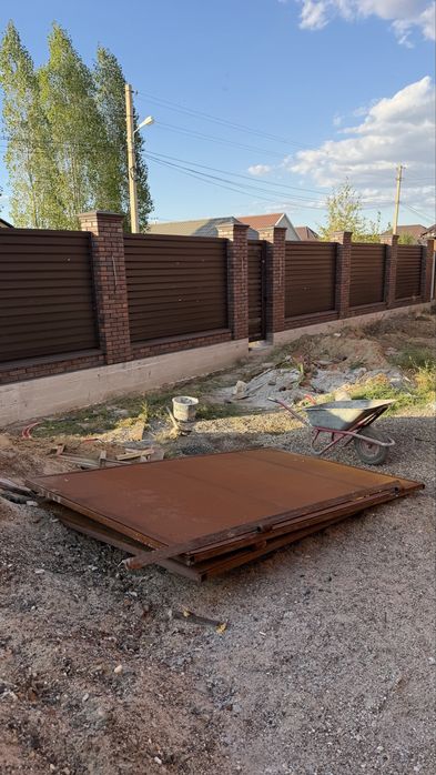 Продам гаражные ворота ш320 в270