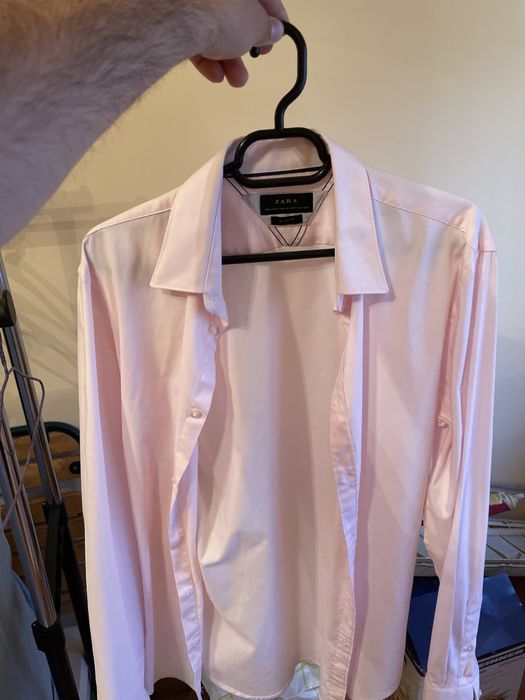 Camasi barbati aproape noi